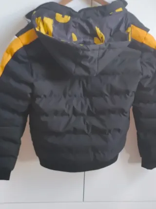 Chaqueta Puffer BASE Negra y Naranja
