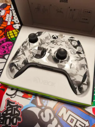 Mando Xbox Series X Camuflaje