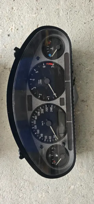 Cuadro 6 cilindros BMW