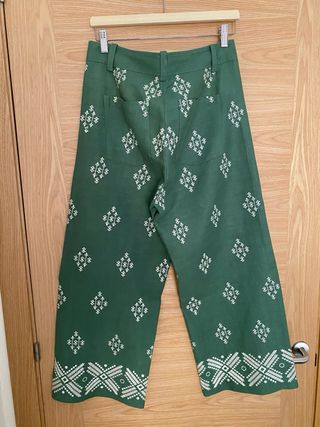 Pantalones Zara Talla M embroidery