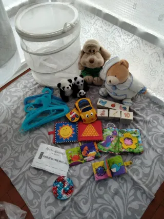 Lote Juguetes Bebé: Peluche, Coche, Libros