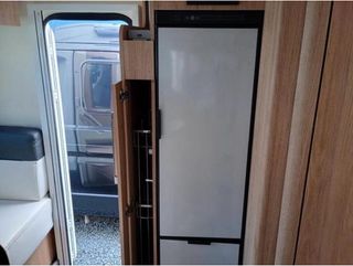 AUTOCARAVANA ROLLER TEAM