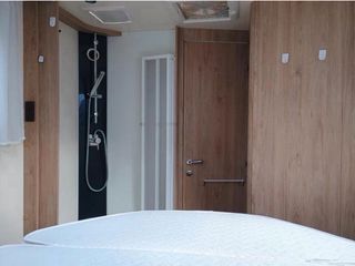 AUTOCARAVANA ROLLER TEAM