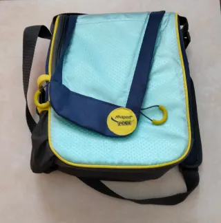BOLSA TERMICA MAPED PICNIC AZUL Y AMARILLO !!