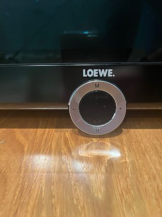 Televisor Loewe Negro