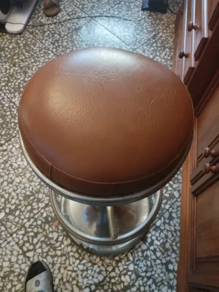 Taburete vintage cafetería años 70