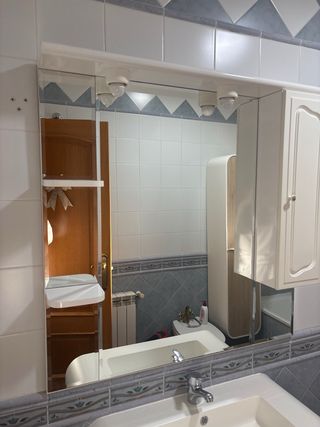 Espejo de baño con armario