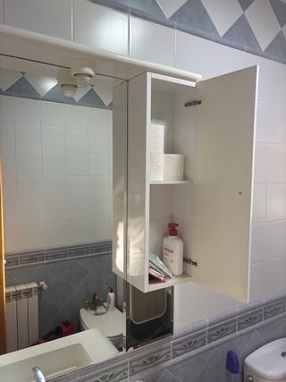 Espejo de baño con armario