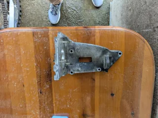 Soporte Bomba Inyectora 1.9 td psa