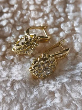 Pendientes Flor Chapados en Oro 18k