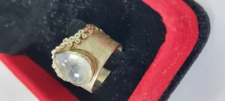 Anillo Plata de Ley con Piedra Luna.