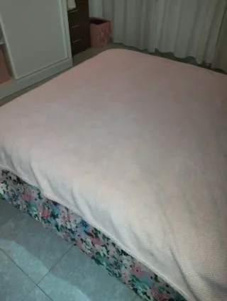 Manta grande rosa de tejido polar