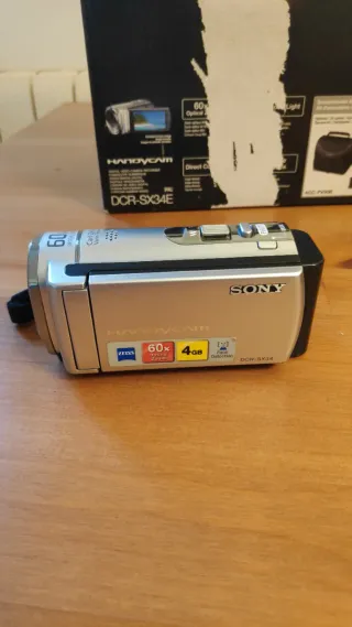 Videocámara Sony Handycam DCR-SX34E