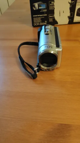 Videocámara Sony Handycam DCR-SX34E