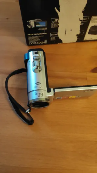 Videocámara Sony Handycam DCR-SX34E