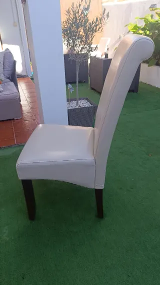 Sillas de comedor beige (6)