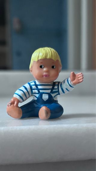 Muñeco goma pintado a mano coleccionable