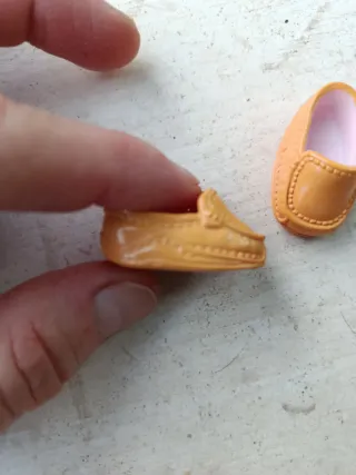 Zapatos Muñeca tipo Barriguitas o similar.