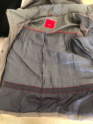 Chaqueta de Plumas S. Oliver con capucha gris