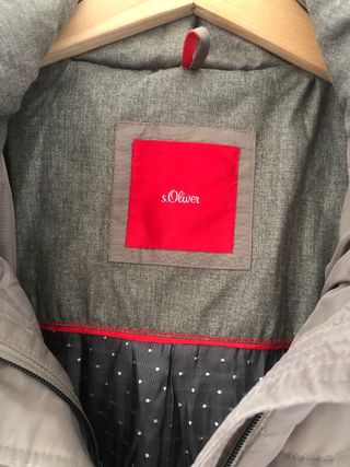 Chaqueta de Plumas S. Oliver con capucha gris