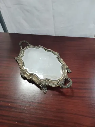 Peça decorativa em estanho