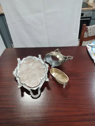 Peça decorativa em estanho