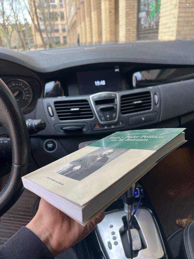 Etica y poder politico en M. Bakunin