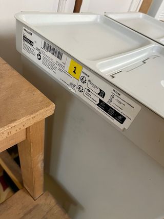 Cubos de plástico con tapa Ikea (2 unidades)