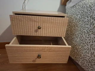 Testiera da letto 1,60 e due comodini