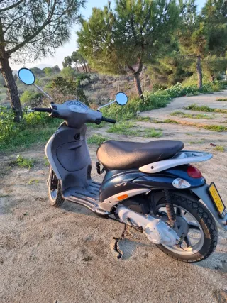Piaggio Liberty 50cc Ciclomotor Carnet Coche