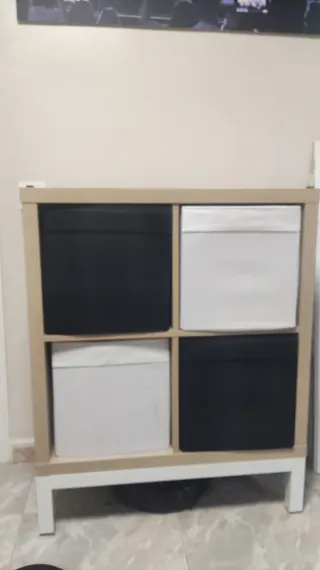 Armario de tela y madera