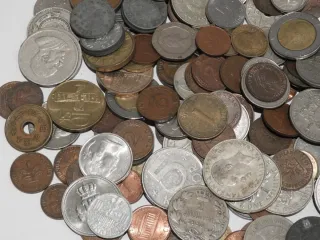 Lote 220 Monedas Antiguas del Mundo