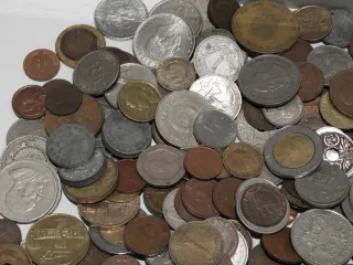 Lote 220 Monedas Antiguas del Mundo