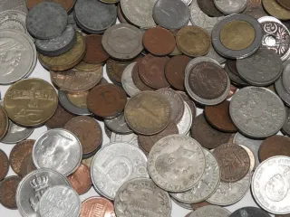 Lote 220 Monedas Antiguas del Mundo