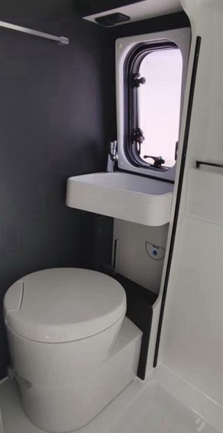 Autocaravana Camper  McLouis Menfys 3 Maxi S Line