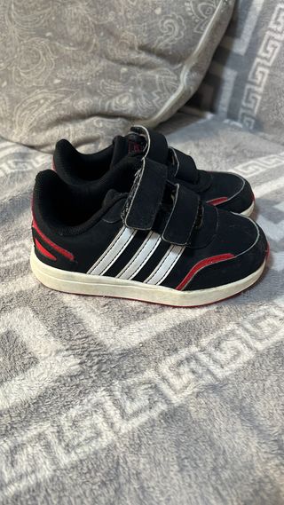 Zapatillas niño Adidas Talla 23