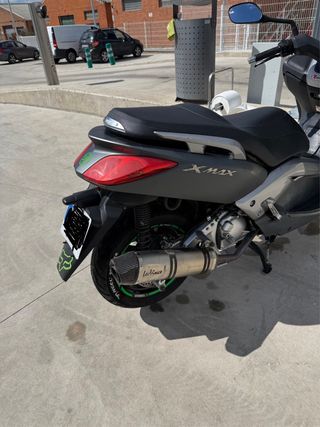 Yamaha XMAX 250