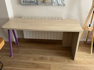 Escritorio madera y metal 145x53 Buen estado