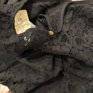 Top encaje negro Forever 21 con etiquetas