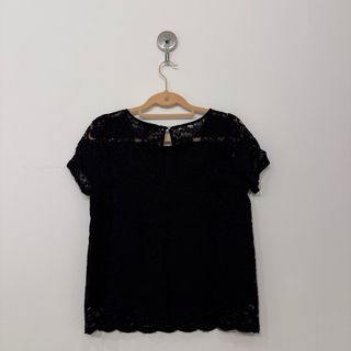 Top encaje negro Forever 21 con etiquetas