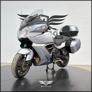 TRIUMPH TROPHY SE - 2013, 55116km y 1 AÑO GARANTÍA
