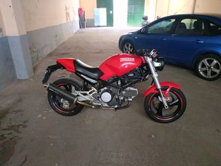 Ducati Monster 600 Dark