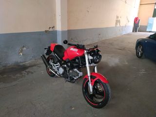 Ducati Monster 600 Dark