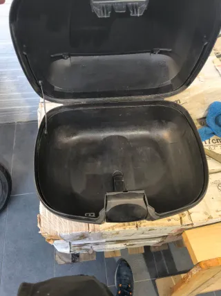 Baúl Shad para moto