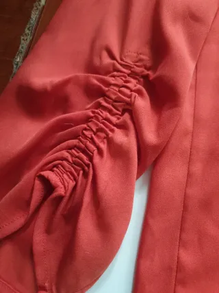 Blusa Sfera Talla L Roja