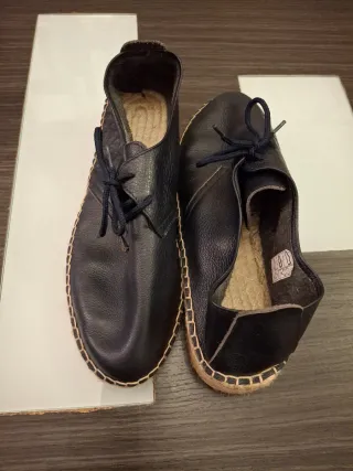 Alpargatas hechas a mano negras