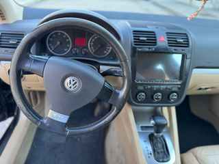 Volkswagen Golf V 1.6 FSI 115 Cv Automático 2005