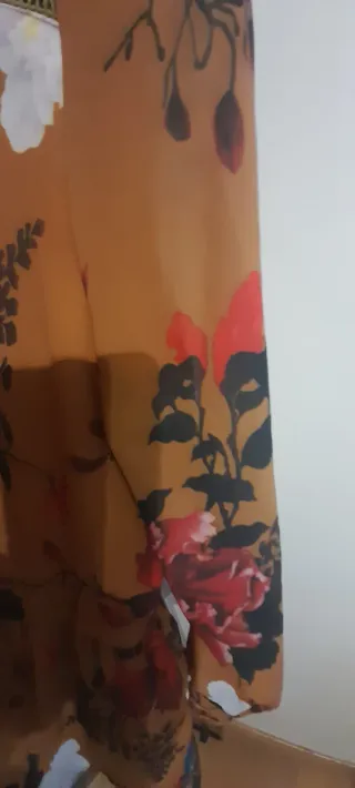 Blusa estampada floral amarilla