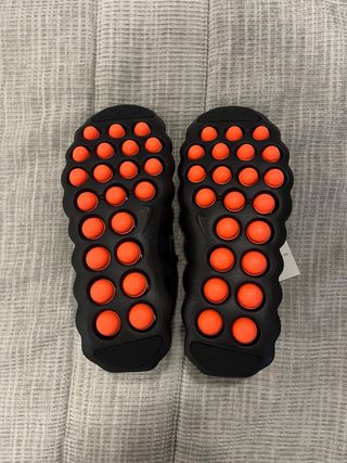 Nike Mind 002 Preto Hyper Crimson