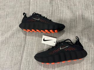 Nike Mind 002 Preto Hyper Crimson